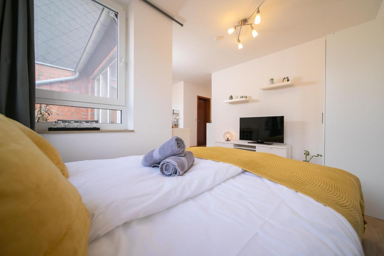 Studio Shiny - Zentral Mit Balkon - Messe - Kueche Neuss Exteriör bild