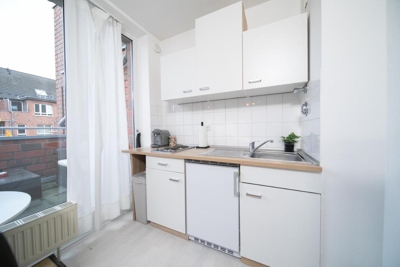 Studio Shiny - Zentral Mit Balkon - Messe - Kueche Neuss Exteriör bild
